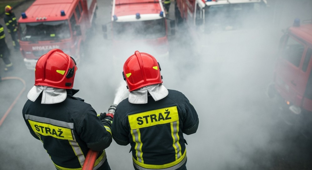 Audi spłonęło doszczętnie w dramatycznym pożarze na ulicach Puław