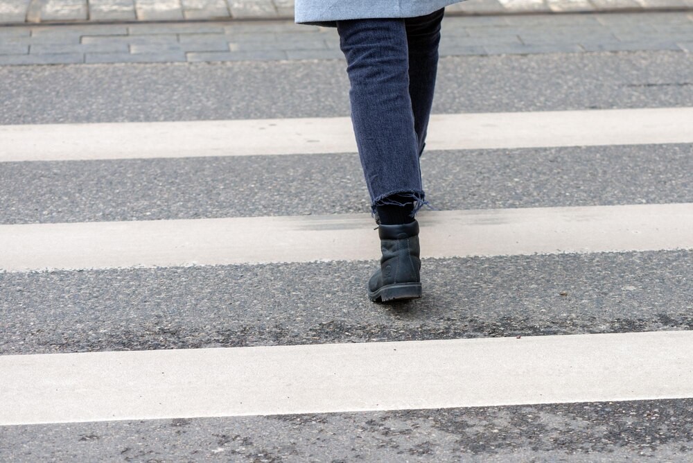 Wypadek przy Lidlu w Puławach: Mężczyzna na wózku elektrycznym w szpitalu po potrąceniu