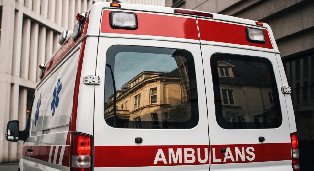 Młodzieżowa drużyna pożarnicza uczy się bezpieczeństwa w sali „Ognik”