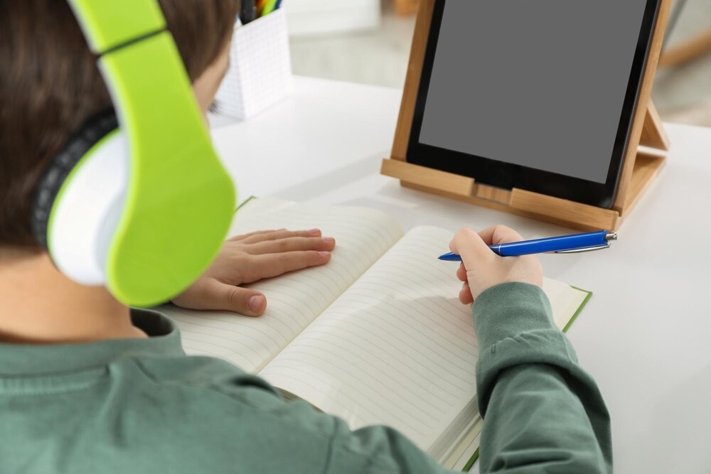 Edukacyjne warsztaty o bioróżnorodności i klimacie w SP 10 w Puławach