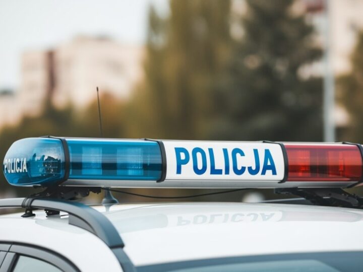 Młody oszust z Łodzi w rękach policji po wyłudzeniu pieniędzy od seniorek