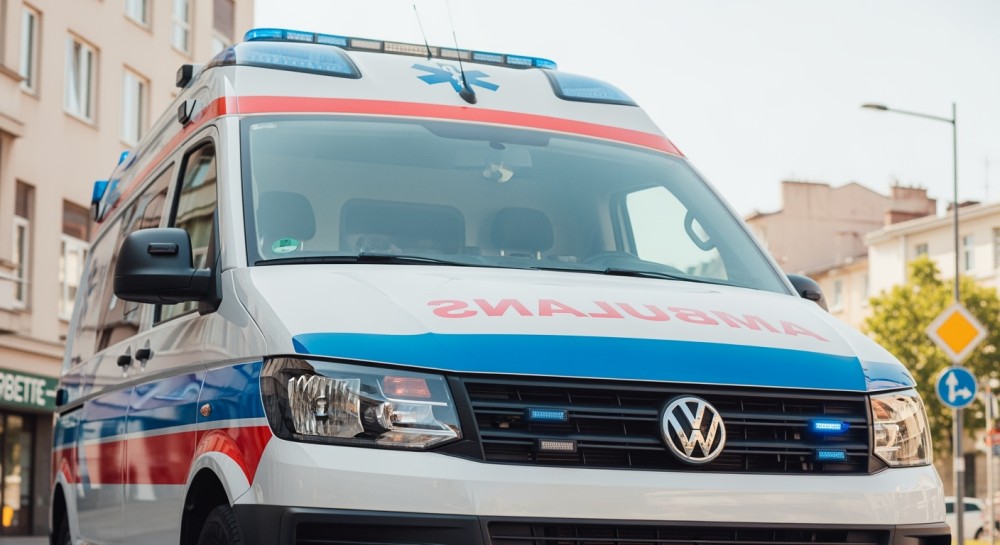 Policjantka uczy, jak dbać o bezpieczeństwo w codziennym życiu w Puławach